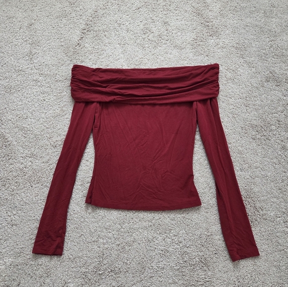 White Fox Boutique Tops - White Fox Boutique Red Off The Shoulder Top Size Xs